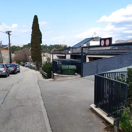 Nomad + Free Parking Appartamento